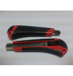 NÓŻ z metalową prowadnicą 18mm M9126 " tapeciak"